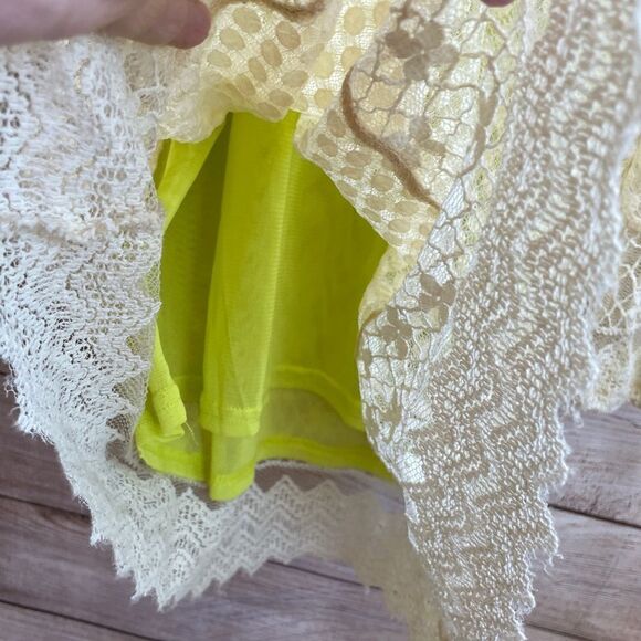 UMGEE LACE OVERLAY MINIDRESS IN CREAM - Picture 5 of 7